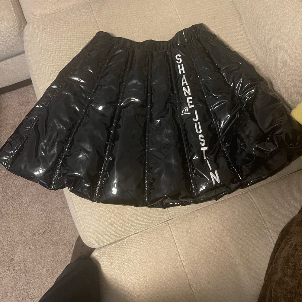 LARGE SHANE JUSTIN BUBBLE SKIRT!